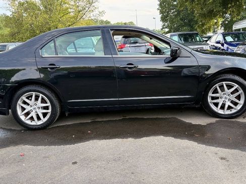 Used 2010 Ford Fusion SEL FWD image 4