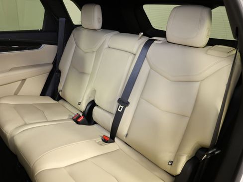 Used 2018 Cadillac XT5 FWD image 10
