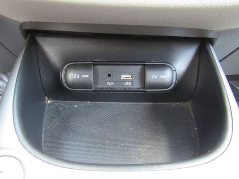 Used 2017 Kia Soul EV-e image 46