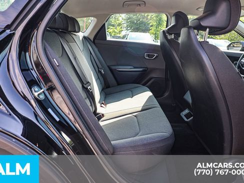 Used 2025 Kia K4 FWD image 22