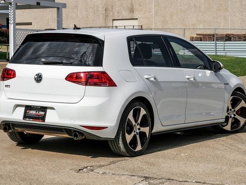 Used 2016 Volkswagen GTI SE w/ Lighting Package (SEL) FWD image 9