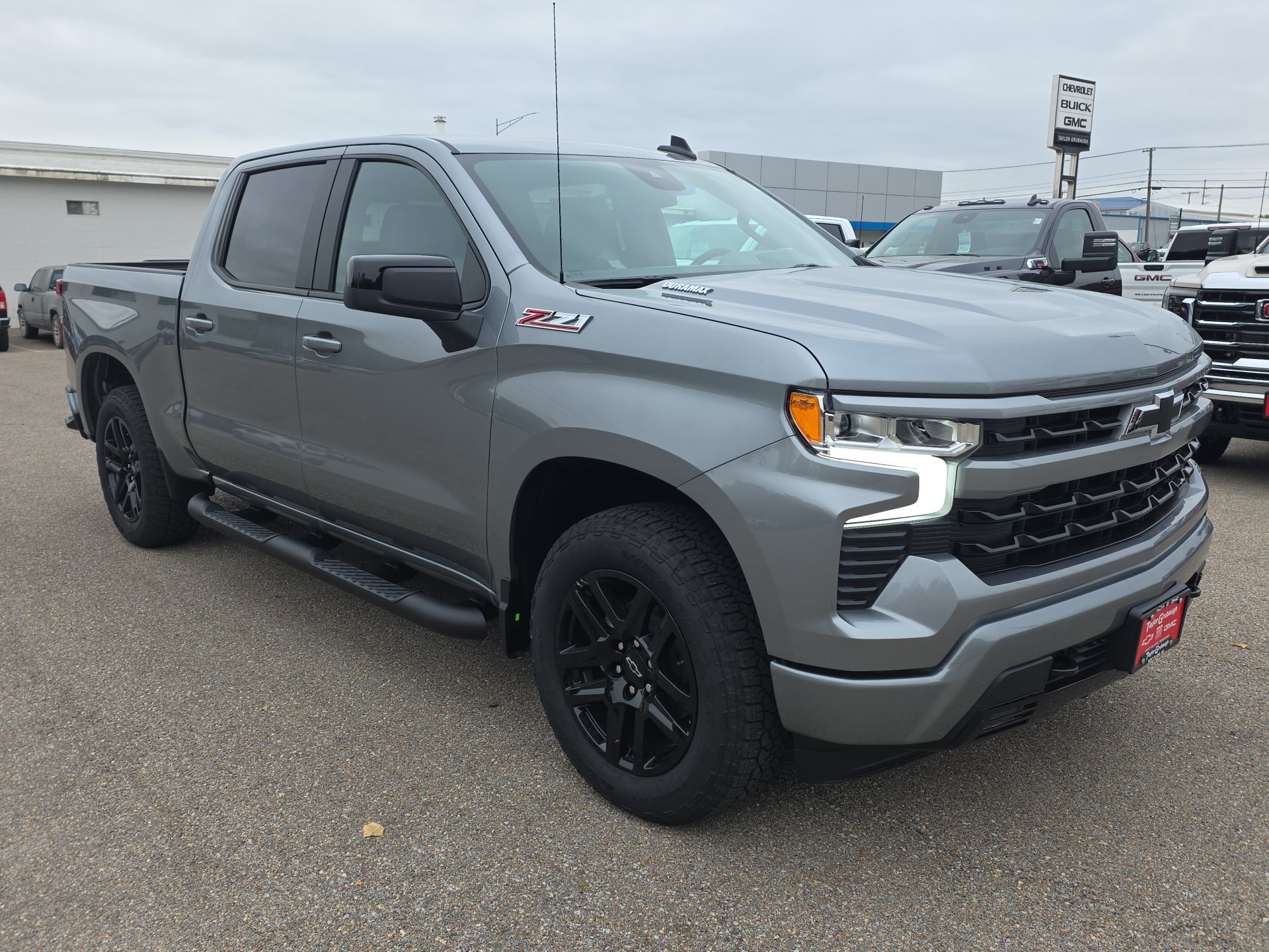 New 2026 Chevrolet Silverado 1500 RST w/ Convenience Package II AWD/4WD image 2