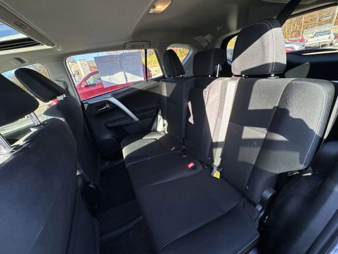 Used 2015 Toyota RAV4 XLE image 25