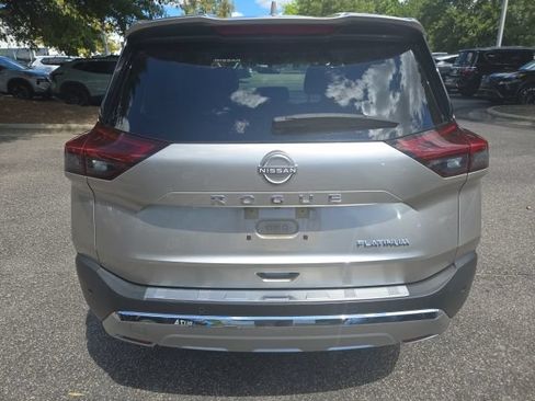Used 2023 Nissan Rogue Platinum w/ Platinum Premium Package FWD image 4