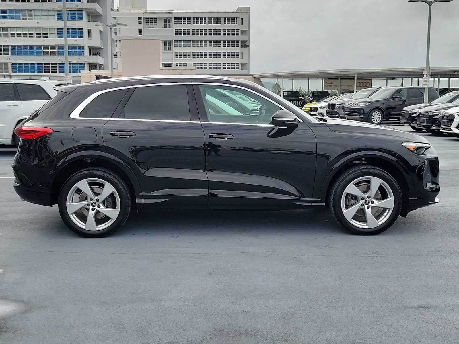 Certified 2025 Audi Q5 Premium Plus AWD/4WD image 7