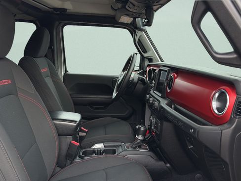 Used 2018 Jeep Wrangler Unlimited Rubicon AWD/4WD image 18