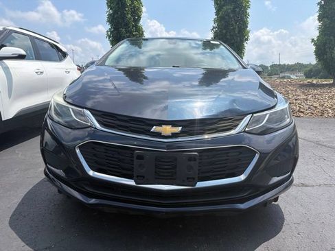 Used 2016 Chevrolet Cruze LT w/ Convenience Package FWD image 2