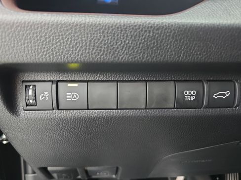 Used 2025 Toyota RAV4 Limited image 26