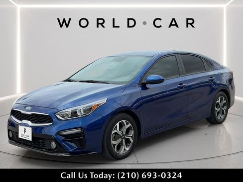 Used 2021 Kia Forte LXS FWD image 3