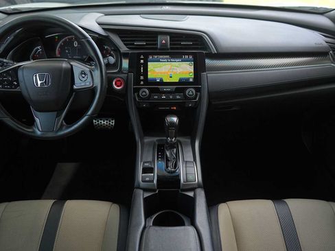 Used 2018 Honda Civic Sport Touring image 10