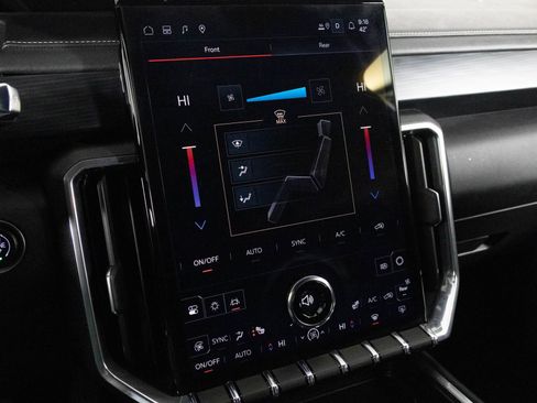 Certified 2025 GMC Acadia Elevation image 23