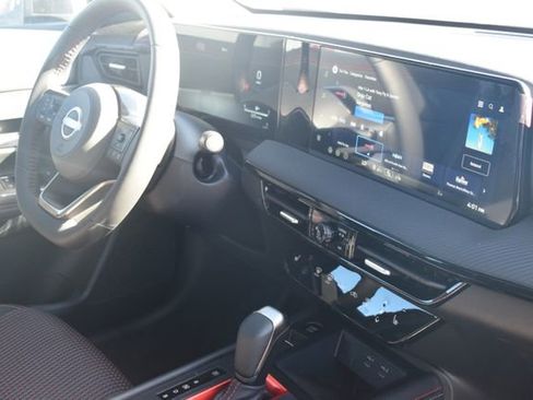 New 2026 Nissan Kicks SR w/ SR Premium Package image 16