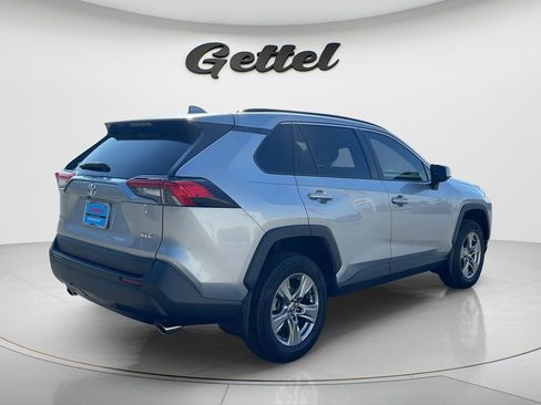 Used 2023 Toyota RAV4 XLE w/ Convenience Package FWD image 5