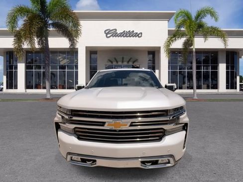 Used 2020 Chevrolet Silverado 1500 High Country w/ Technology Package RWD image 4