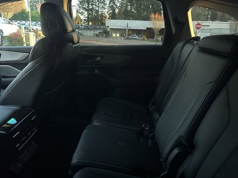 Used 2023 Acura MDX SH-AWD w/ Technology Package image 10