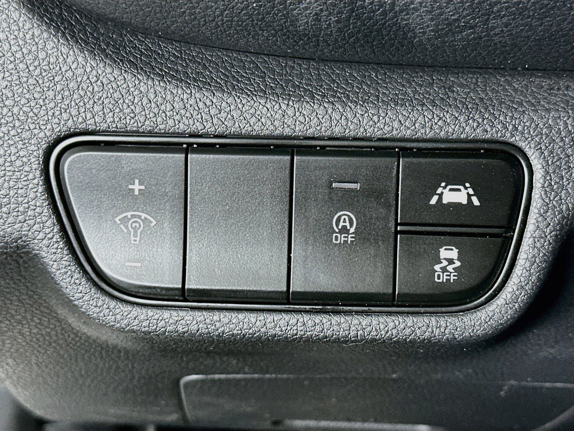 Used 2021 Kia Seltos S FWD image 17