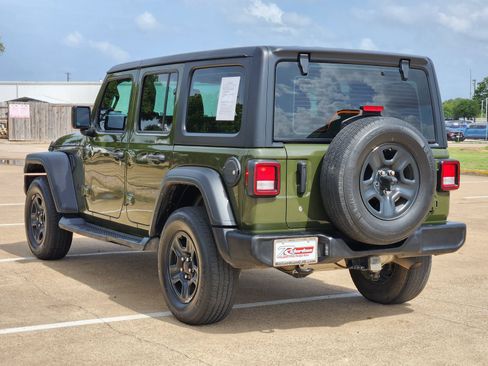 Used 2022 Jeep Wrangler Unlimited Sport AWD/4WD image 4