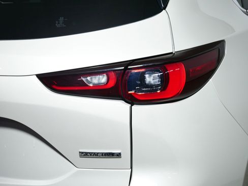 Used 2025 MAZDA CX-5 AWD 2.5 S w/ Select Package image 17