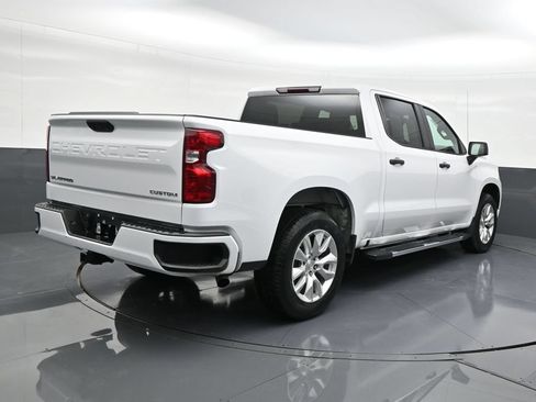 Used 2024 Chevrolet Silverado 1500 Custom RWD image 5