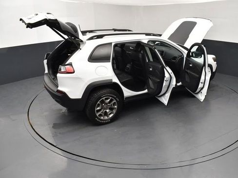 Used 2022 Jeep Cherokee Trailhawk w/ Sound & Nav Group AWD/4WD image 30