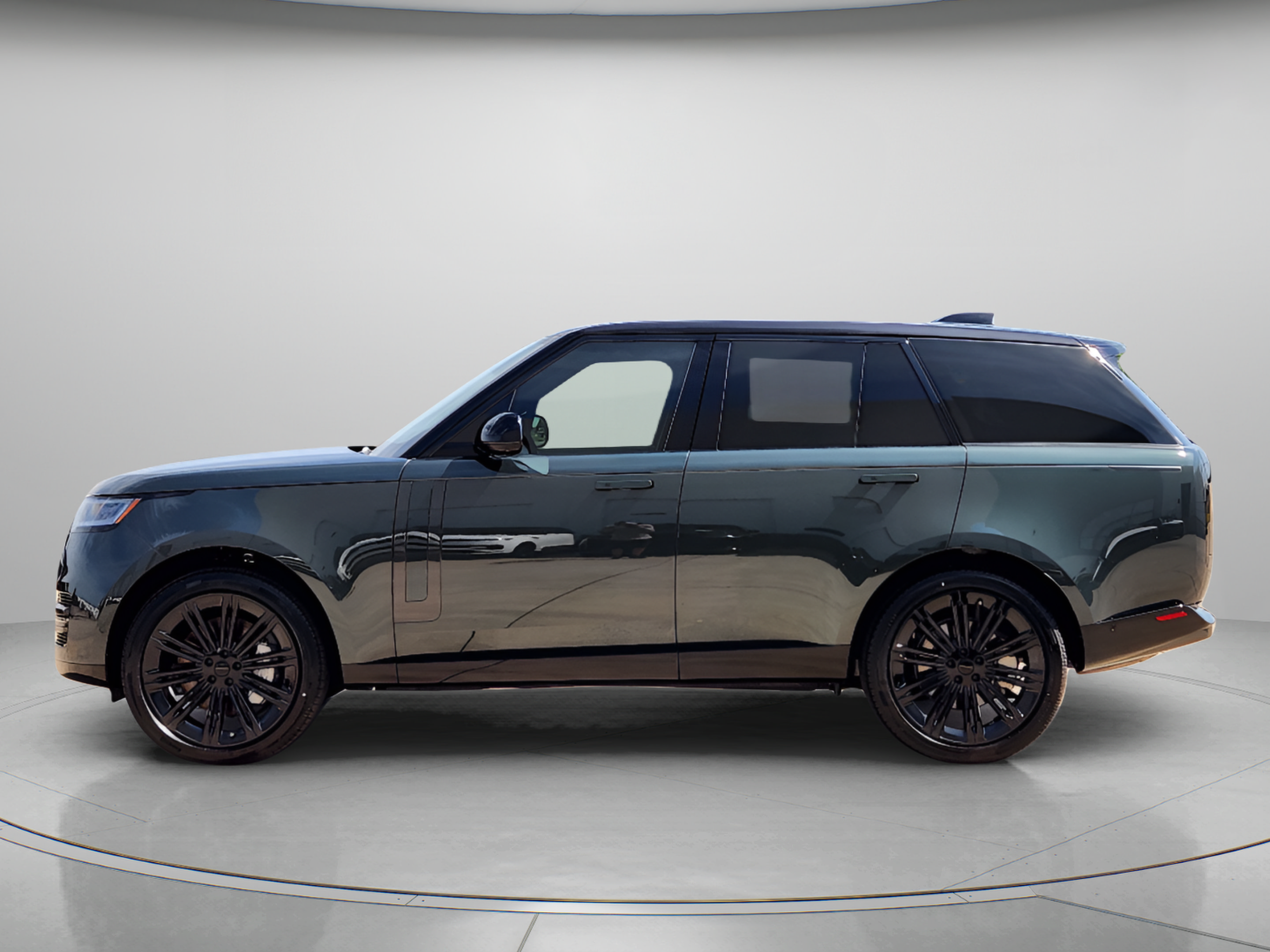 New 2026 Land Rover Range Rover SE AWD/4WD image 2