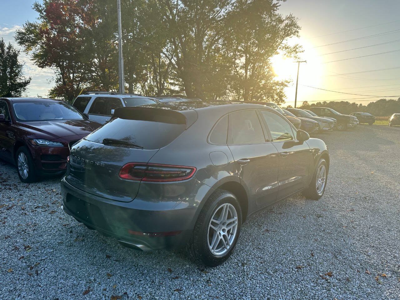 Used 2017 Porsche Macan AWD/4WD image 5
