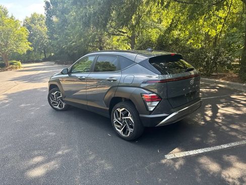 Used 2026 Hyundai Kona SEL Premium AWD/4WD image 4