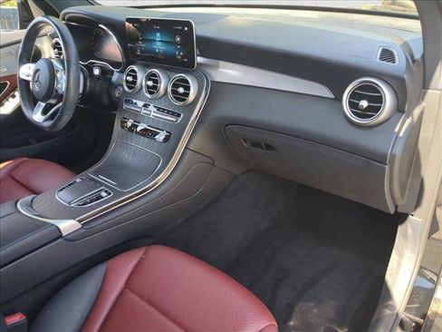 Used 2022 Mercedes-Benz GLC 300 image 23