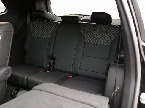 Used 2024 GMC Acadia Denali w/ Super Cruise Package image 33