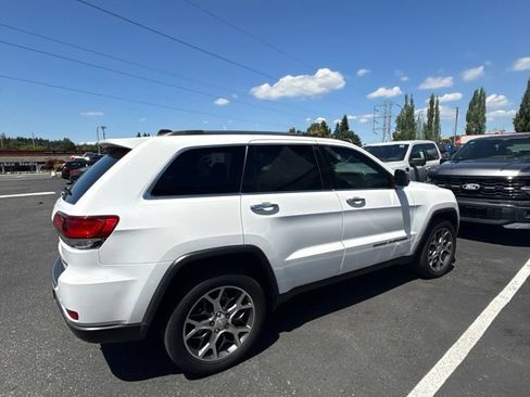Used 2021 Jeep Grand Cherokee Limited w/ Sun & Sound Group AWD/4WD image 4