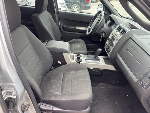 Used 2009 Ford Escape XLT image 16