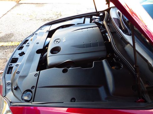 Used 2011 Lexus IS 250C w/ Luxury Pkg image 16