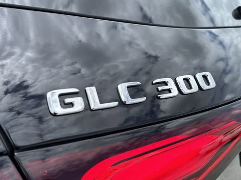 Used 2026 Mercedes-Benz GLC 300 image 11