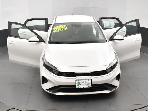 Used 2023 Kia Forte LXS FWD image 10