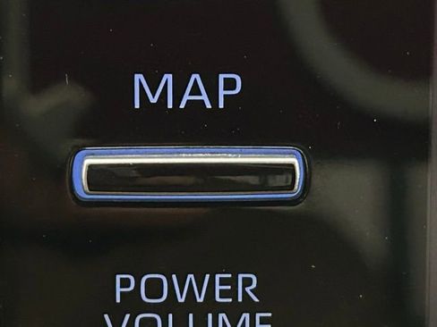 Used 2023 Toyota Tacoma SR image 5