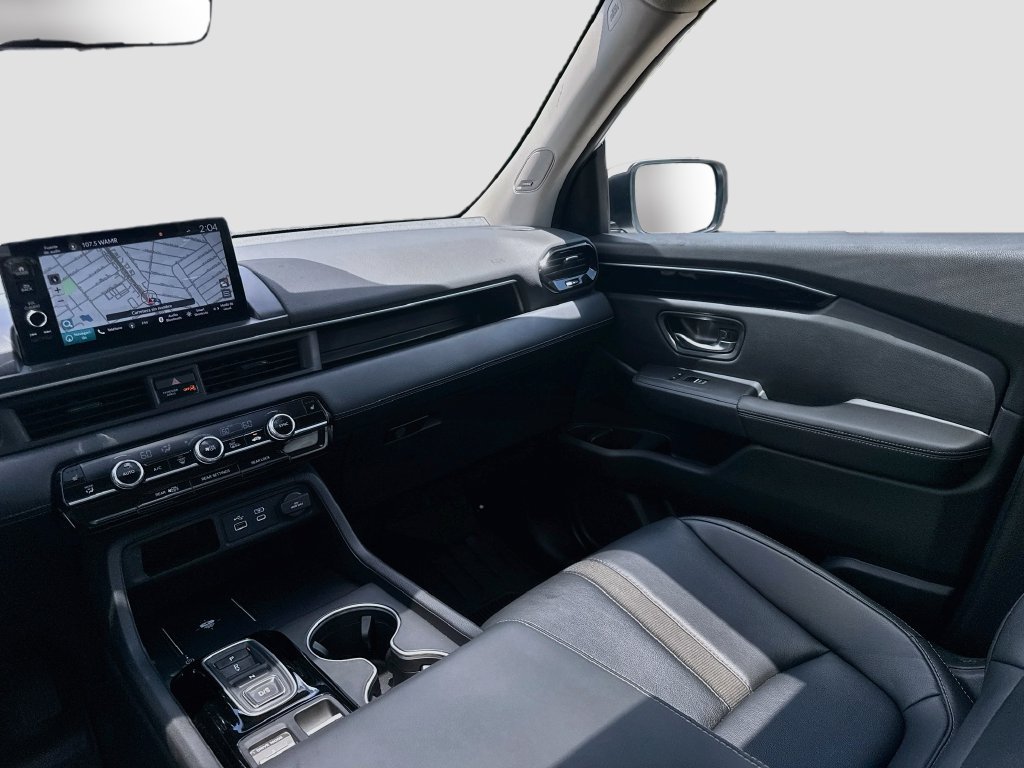 Used 2025 Honda Pilot Touring image 25
