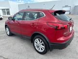 Used 2017 Nissan Rogue Sport SV w/ SV All-Weather Package image 2
