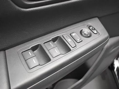 Used 2025 Honda CR-V LX image 21