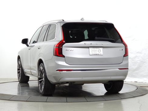 Certified 2025 Volvo XC90 B5 Plus AWD/4WD image 7