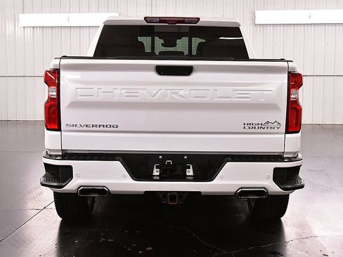 Used 2023 Chevrolet Silverado 1500 High Country w/ Technology Package AWD/4WD image 6
