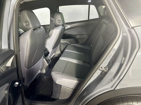 Certified 2023 Volkswagen ID.4 Pro S AWD/4WD image 22