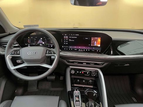 New 2025 Audi Q5 2.0T Premium Plus image 24