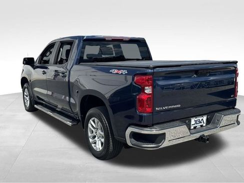 Used 2022 Chevrolet Silverado 1500 LT AWD/4WD image 23