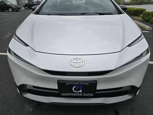 Used 2023 Toyota Prius XLE image 16