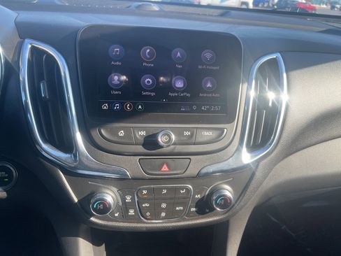 Used 2020 Chevrolet Equinox LT image 11