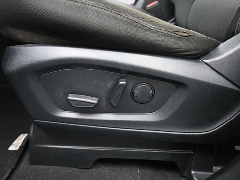 Certified 2024 Ford Explorer XLT RWD image 10