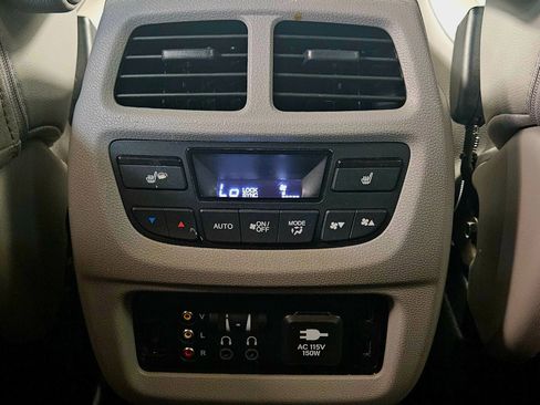 Used 2018 Honda Pilot Elite image 32