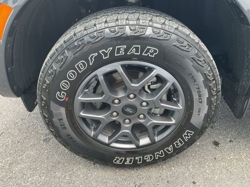 Used 2024 Ford Ranger XLT w/ FX4 Off-Road Package image 9