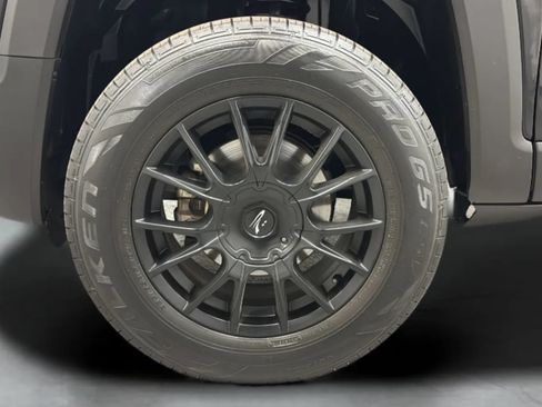 Used 2017 Jeep Renegade Latitude AWD/4WD image 27