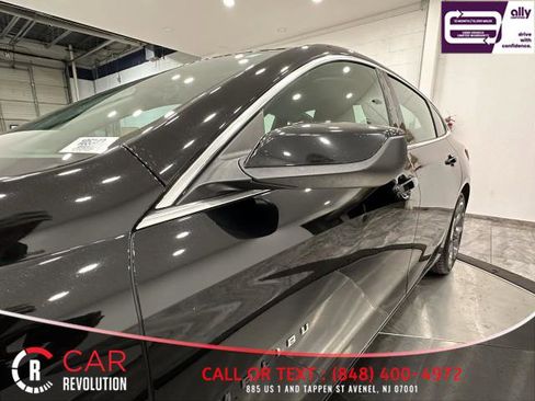 Used 2021 Chevrolet Malibu LT image 47